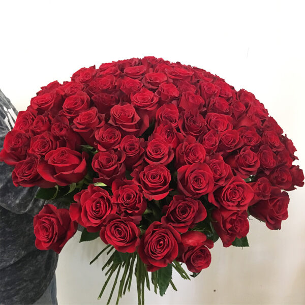 Kytica 100 červených ruží