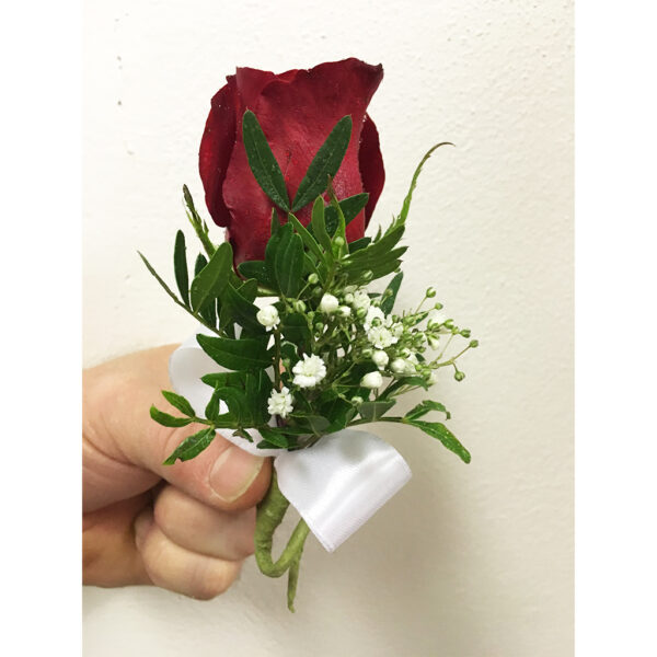 Klasická svadobná kytica z červených ruží4
